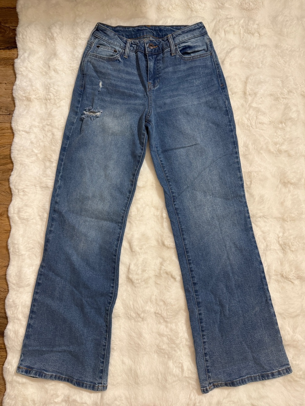 Celebrity Pink NWOT Baggy Straight Leg Jeans Size 3/26